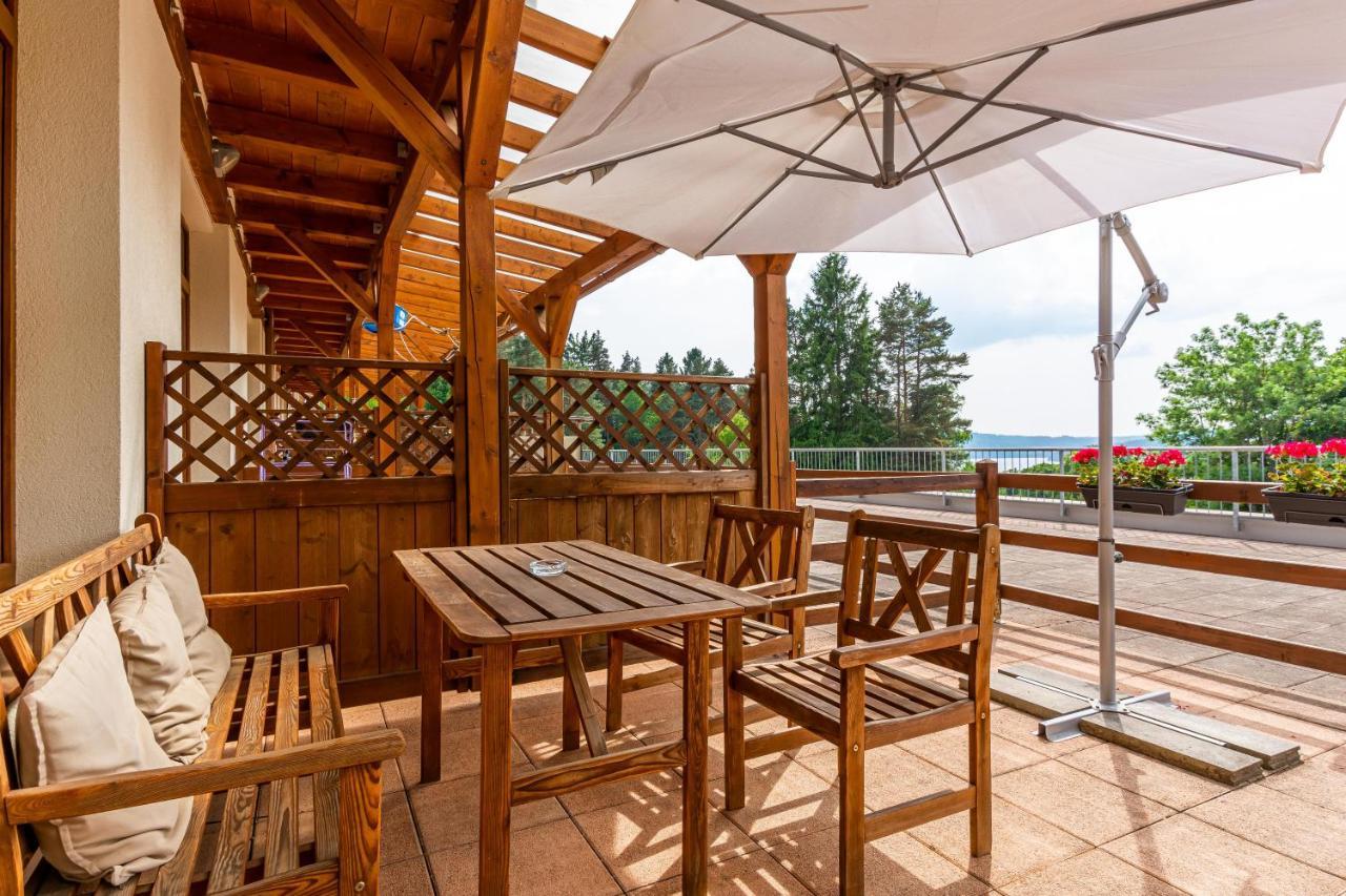 ליפנו נאד וויטאבו Lipno View - Blue Apartment 6 מראה חיצוני תמונה